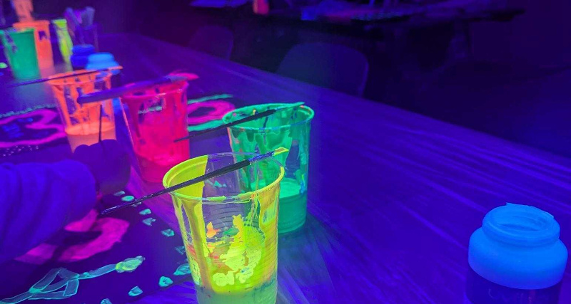 Glow in the dark paint